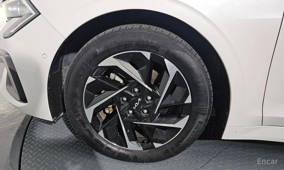 Kia K5 2023 Signature