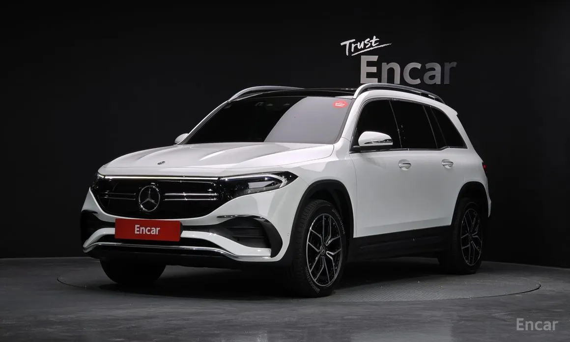 Mercedes-Benz EQB 2022 EQB300 4MATIC AMG Line