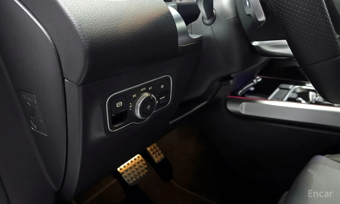 Mercedes-Benz EQB 2022 EQB300 4MATIC AMG Line