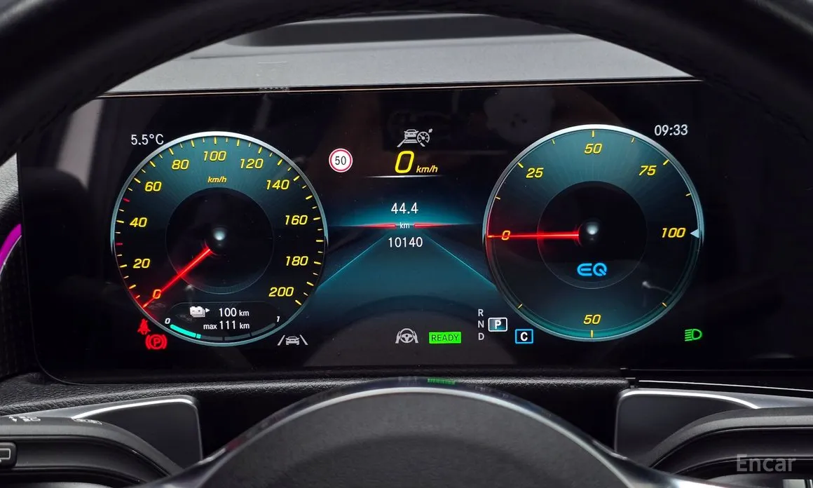 Mercedes-Benz EQB 2022 EQB300 4MATIC AMG Line