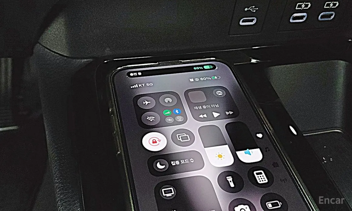 Toyota Camry 2024 2.5 XLE Premium Hybrid