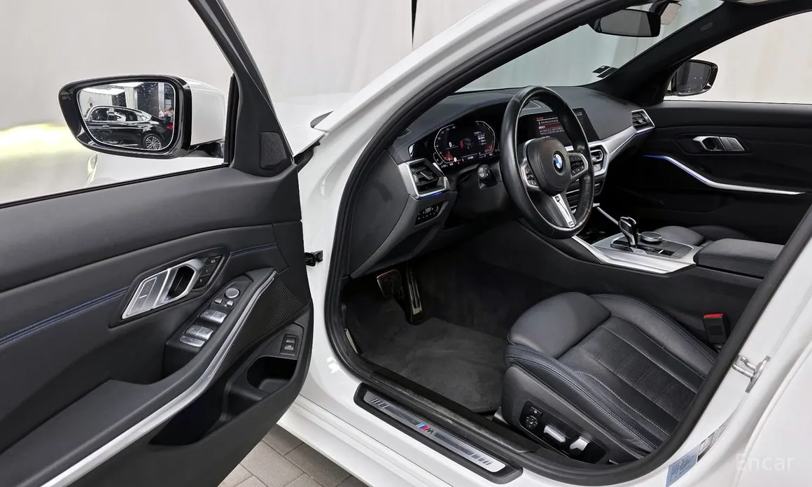 BMW 3 Series 2019 320i Touring M Sports