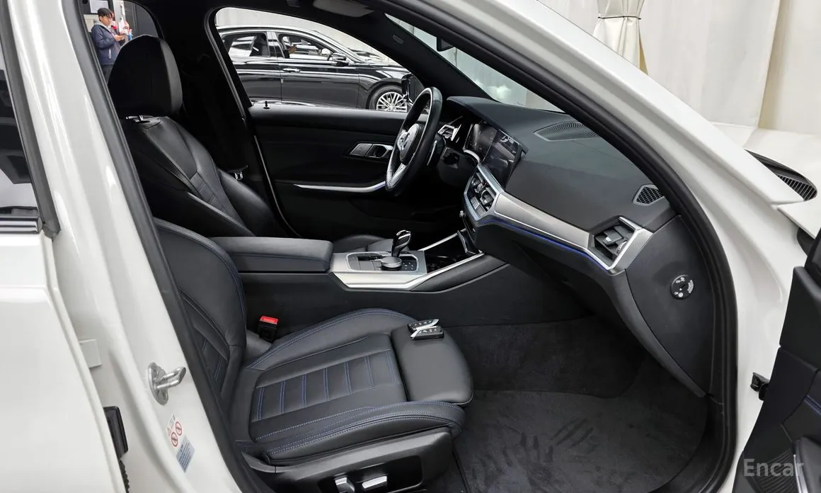 BMW 3 Series 2019 320i Touring M Sports