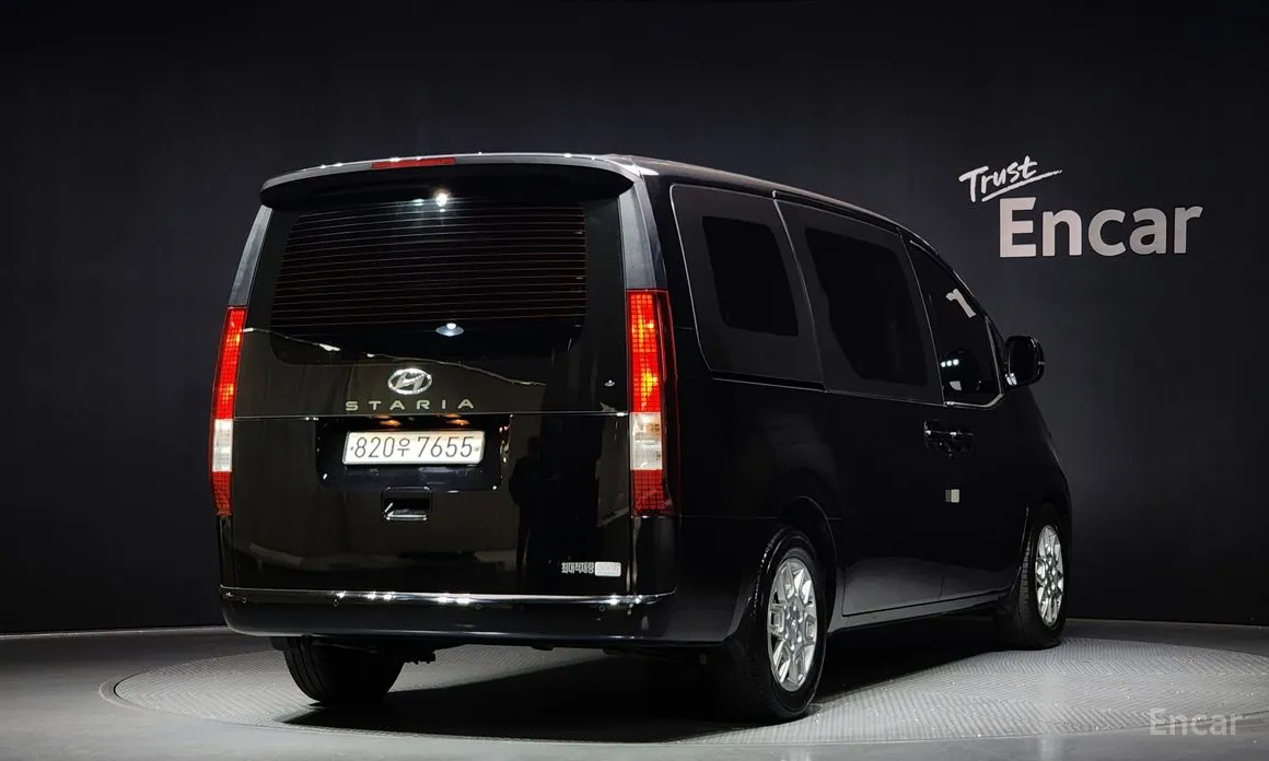 Hyundai Staria 2021 Wheel Chair Lift/Slope