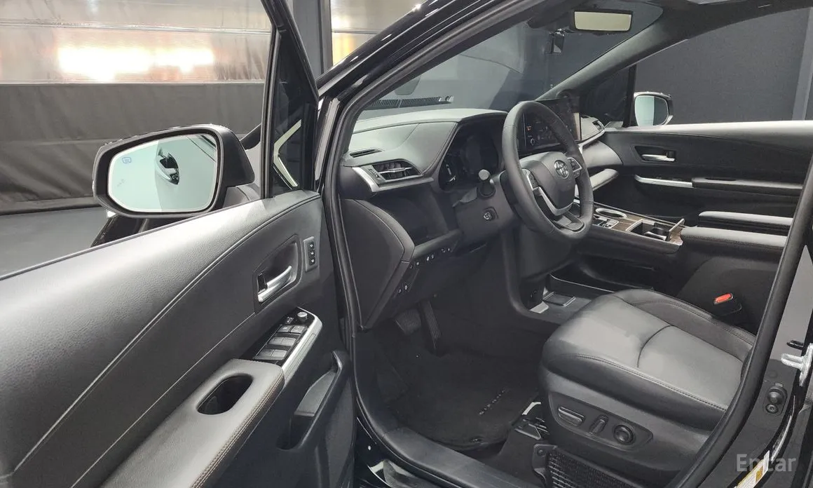 Toyota Sienna 2020 2.5 Hybrid 2WD