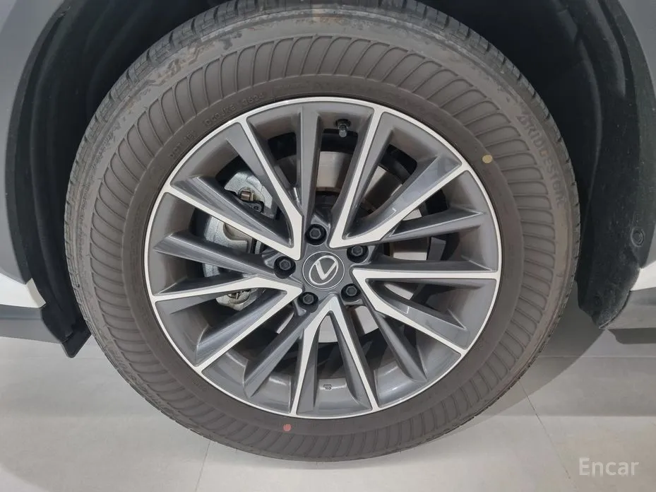 Lexus NX 2022 Premium