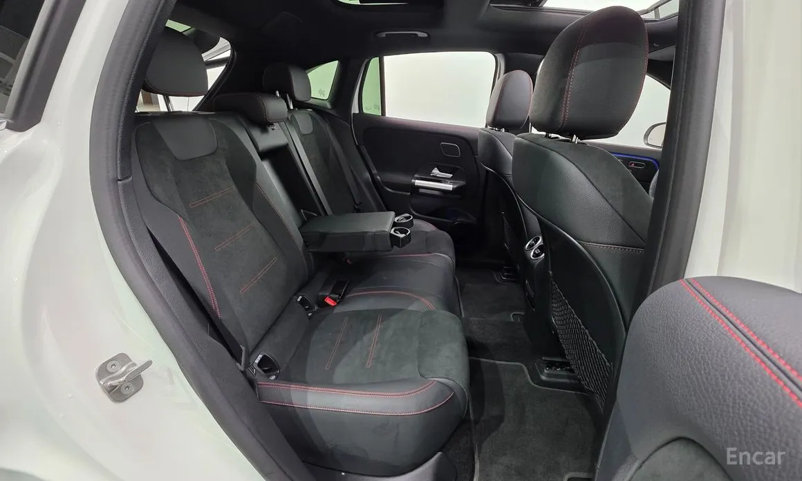 Mercedes-Benz EQA 2021 EQA250 AMG Line