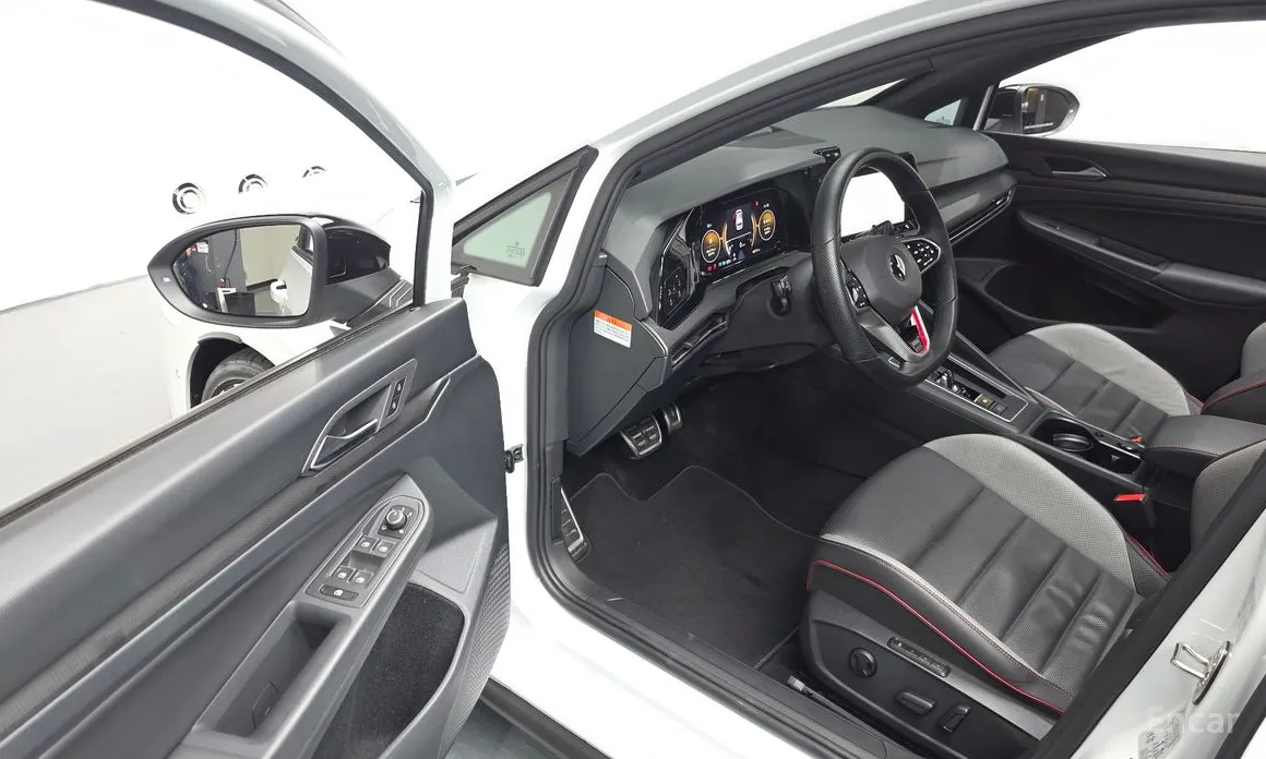 Volkswagen Golf 2022 2.0 GTI