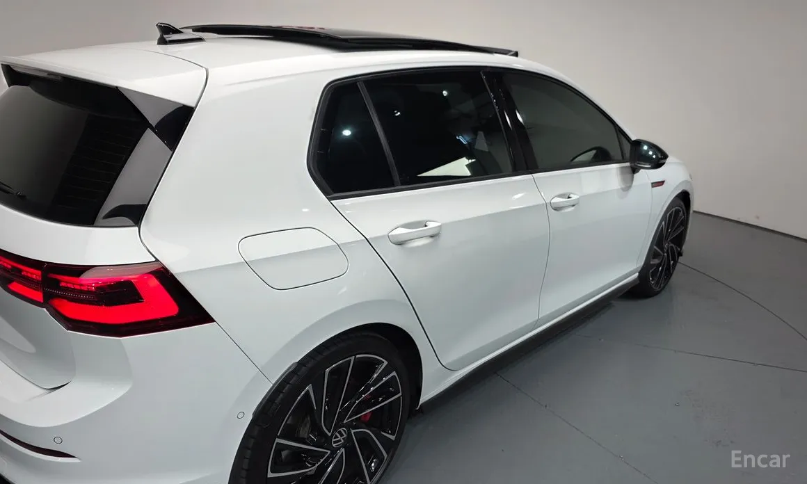 Volkswagen Golf 2022 2.0 GTI
