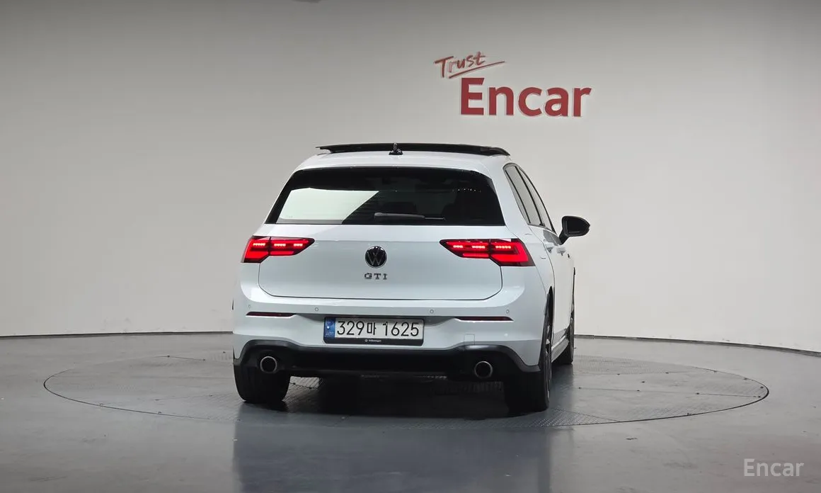 Volkswagen Golf 2022 2.0 GTI