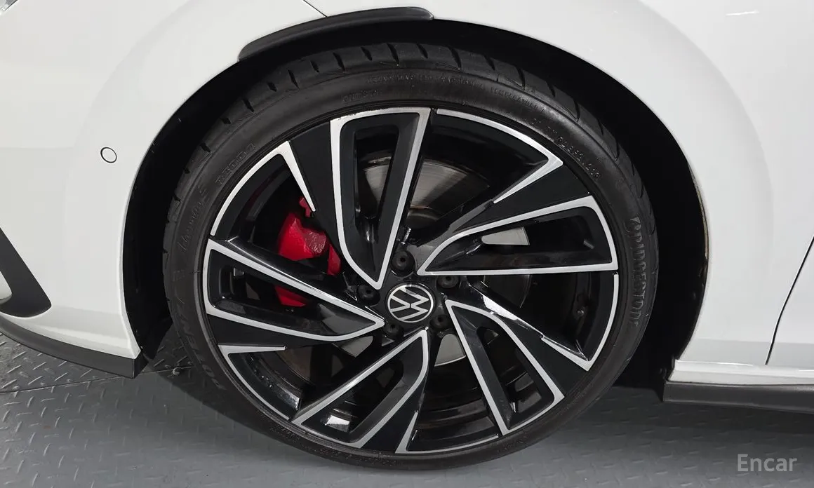 Volkswagen Golf 2022 2.0 GTI