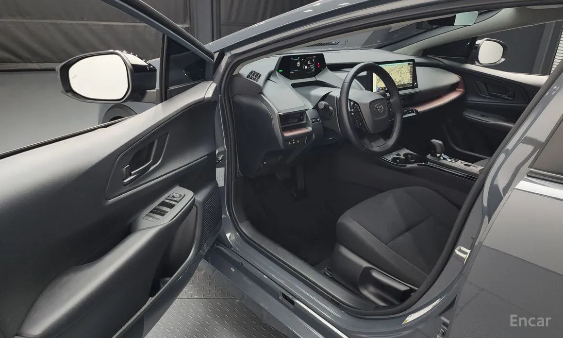 Toyota Prius 2023 2.0 PHEV SE