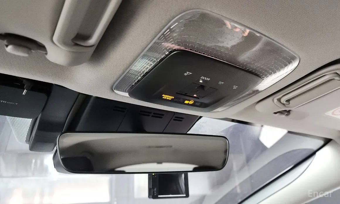 Toyota Prius 2023 2.0 PHEV SE