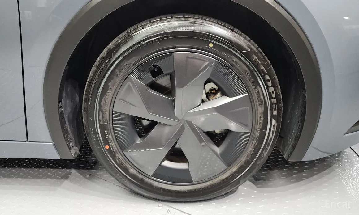 Toyota Prius 2023 2.0 PHEV SE