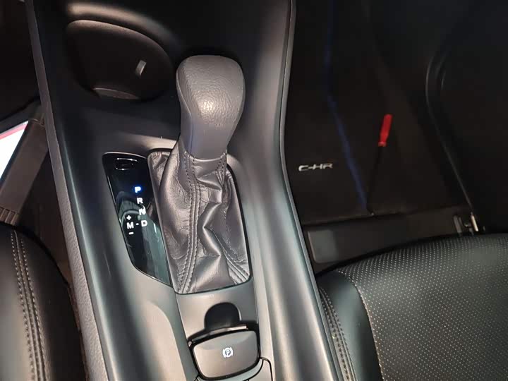 Toyota C-HR 2022 2022款 2.0L 舒适版