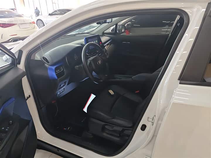 Toyota C-HR 2022 2022款 2.0L 舒适版