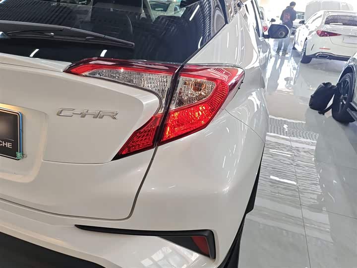 Toyota C-HR 2022 2022款 2.0L 舒适版