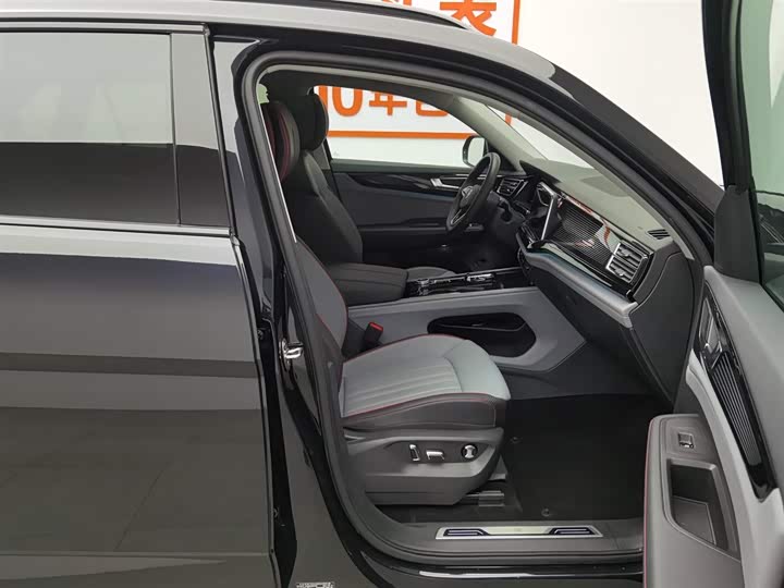 Volkswagen Teramont X 2024 2024款 途昂X 380TSI 四驱尊崇旗舰版