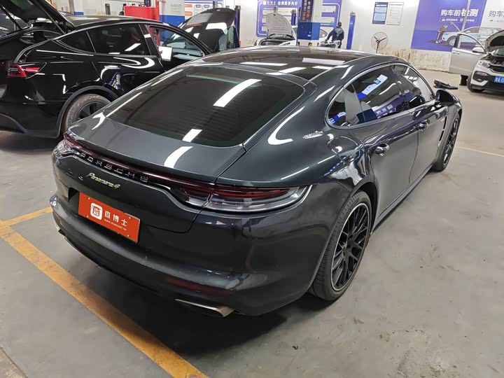 Porsche Panamera Hybrid 2022 2022款 Panamera 4 E-Hybrid 行政加长版 2.9T