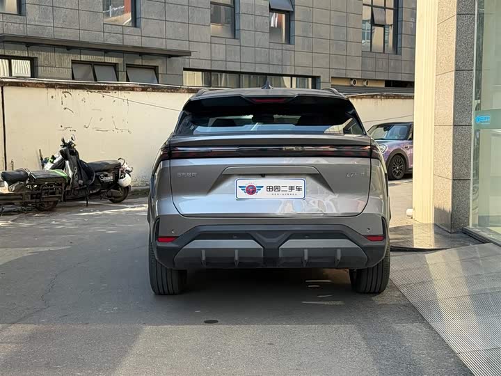 Geely Galaxy L7 2025 2025款 EM-i 115km 探索+版