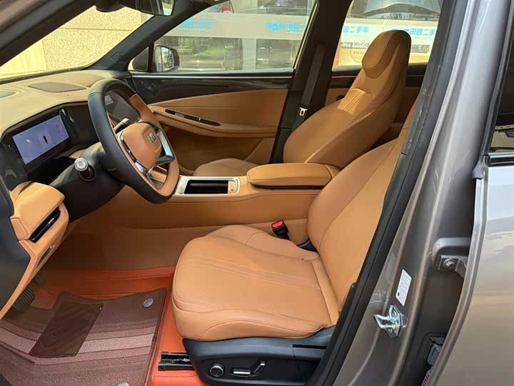 Geely Galaxy L7 2025 2025款 EM-i 115km 探索+版