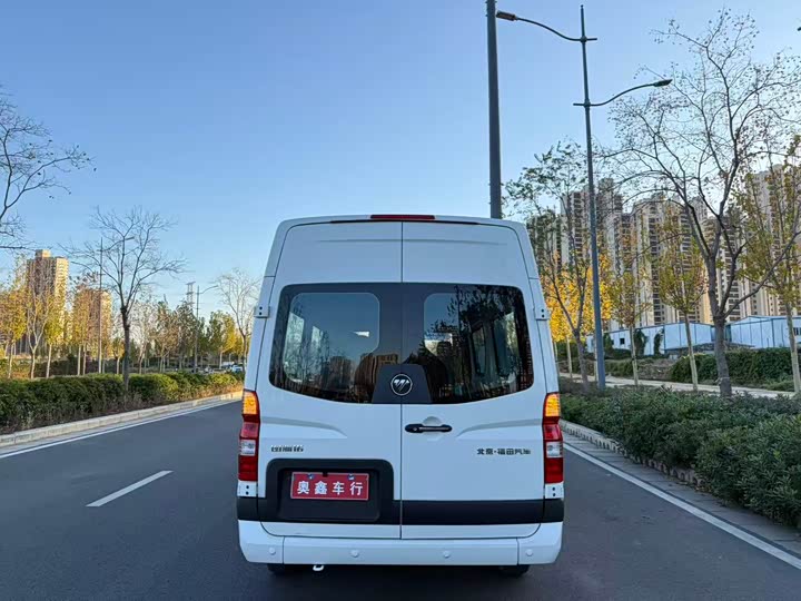 Foton Tuyano 2021 2021款 2.0T手动通途加长轴中顶5/6/7座4F20TC3