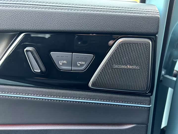 Volkswagen Passat 2025 2025款 Pro 380TSI 龙尊版