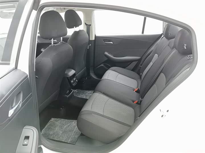 Roewe i5 2023 2023款 1.5L 手动舒享版