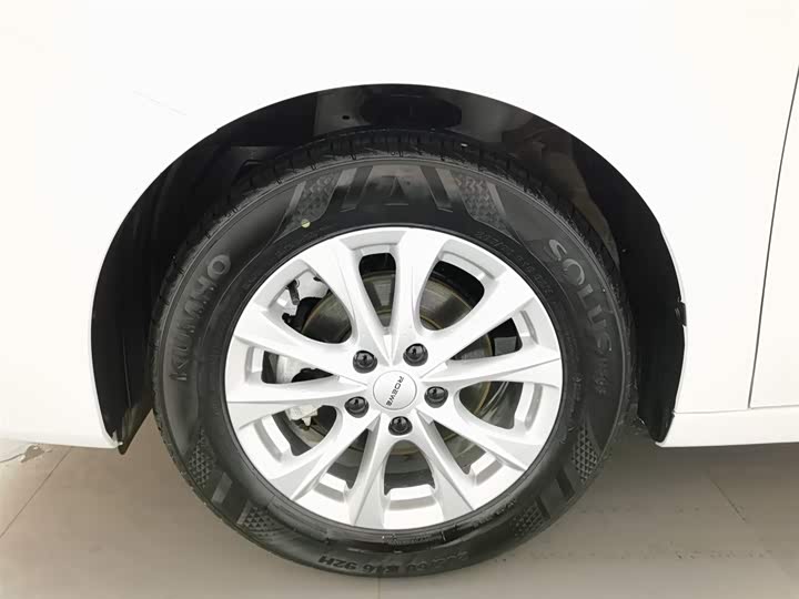 Roewe i5 2023 2023款 1.5L 手动舒享版