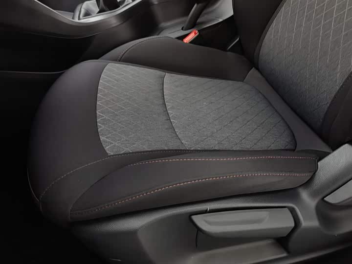 Roewe i5 2023 2023款 1.5L 手动舒享版