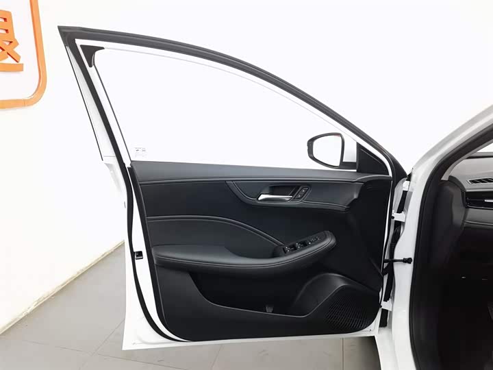 Roewe i5 2023 2023款 1.5L 手动舒享版