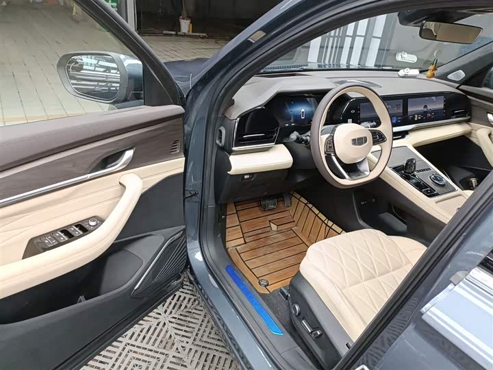 Geely Monjaro 2025 2025款 东方曜 2.0TD 自动今朝版