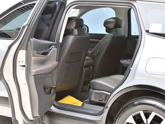 Ford Edge 2025 2025款 锐界L 2.0T EcoBoost E混动四驱七座至尊型