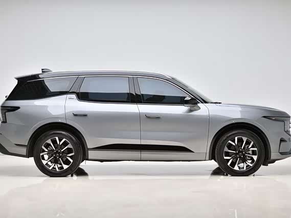 Ford Edge 2025 2025款 锐界L 2.0T EcoBoost E混动四驱七座至尊型