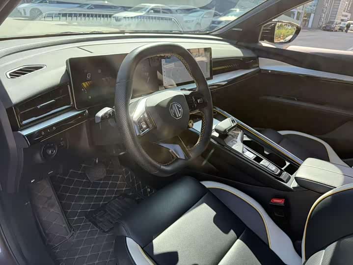 MG Motor 5 Scorpio 2022 2022款 1.5T Trophy运动豪享版