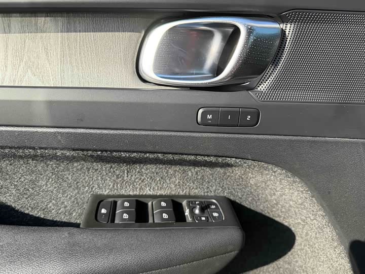 Volvo XC40 2024 2024款 B3 智远豪华版