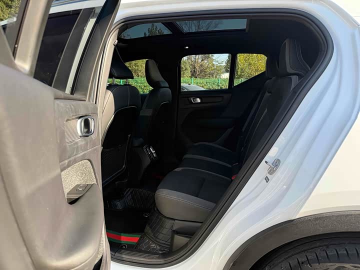 Volvo XC40 2024 2024款 B3 智远豪华版