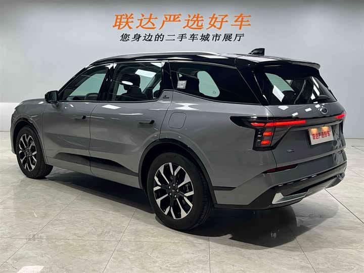Ford Edge 2025 2025款 锐界L 2.0T EcoBoost E混动四驱七座至尊型