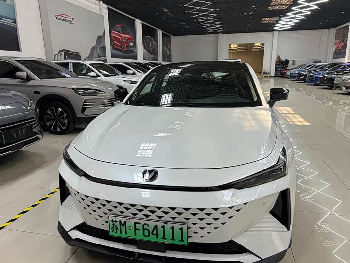 Changan UNI-V Hybrid 2024 2024款 蓝鲸智电iDD 136km 智尊型