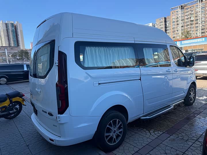 Ford Transit 2023 2023款 2.0T汽油自动多功能商用车短轴低顶5/6座