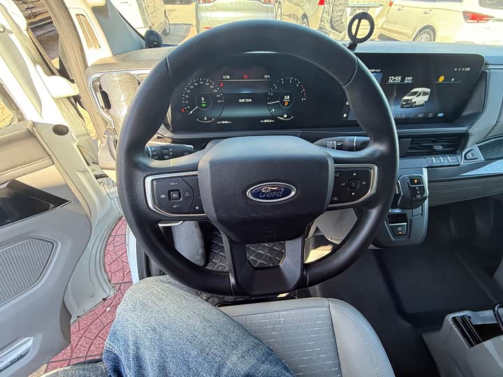 Ford Transit 2023 2023款 2.0T汽油自动多功能商用车短轴低顶5/6座
