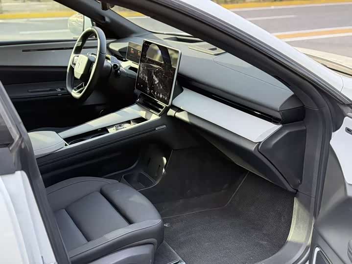 Polestar 4 2024 2024款 双电机长续航PLUS 双星互联版