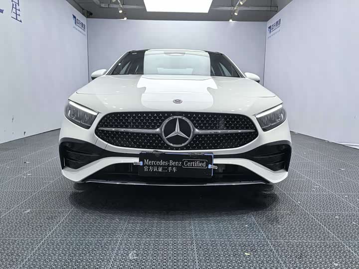 Mercedes-Benz A-Class 2024 2024款 改款 A 200 L 时尚型