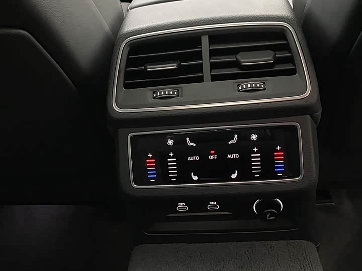 Audi A7L 2024 2024款 45 TFSI quattro 奢享型