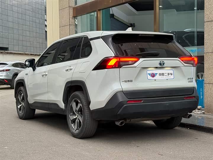 Toyota RAV4 Hybrid 2021 2021款 2.5L 两驱精英Pro