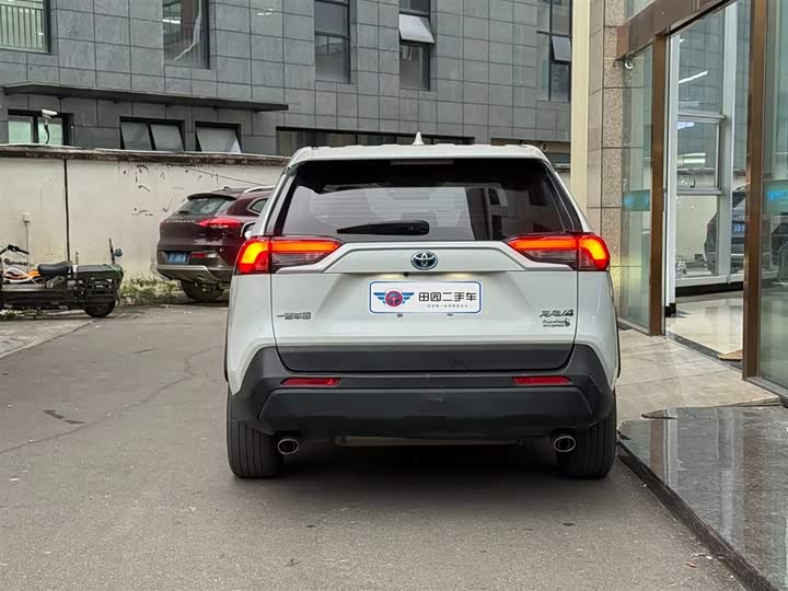 Toyota RAV4 Hybrid 2021 2021款 2.5L 两驱精英Pro