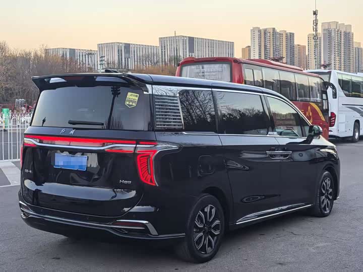 Hongqi HQ9 2023 2023款 2.0T 智联旗享版