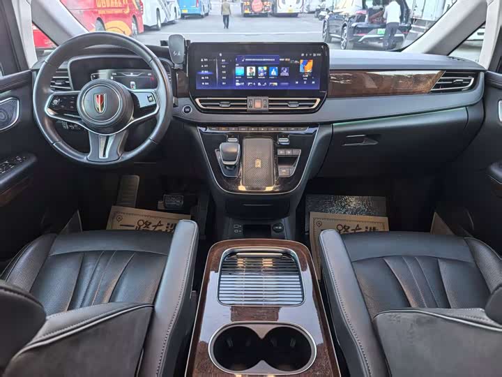 Hongqi HQ9 2023 2023款 2.0T 智联旗享版