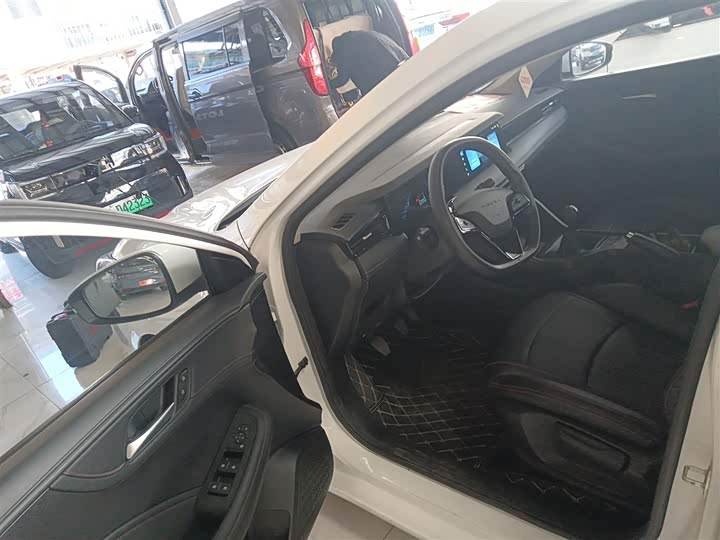 Roewe i5 2023 2023款 1.5L 手动舒享版