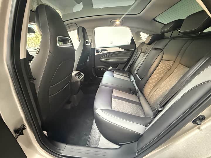 GAC Aion S Plus 2023 2023款 70 智领版 三元锂